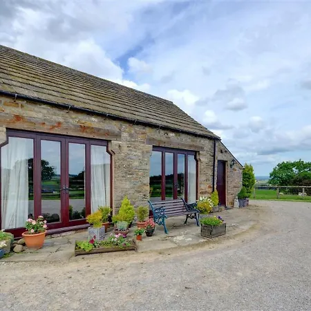 Holiday Hall * Newsham (North Yorkshire)